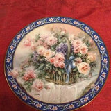 Lena Lui??s Basket Bouquets- Roses