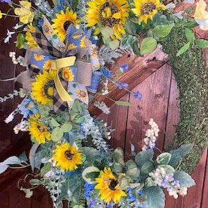 Sunflower Moss Wreath, Oval Moss Wreath, Everyday Wreath, Summer Wreath, Floral Moss Wreath, Farmhouse Wreath, Front Door Wreath, Gift Idea