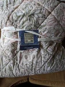 William Morris King Comforter "Lily & Pomegranate"  New