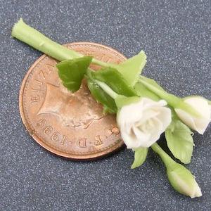 1:12 Scale Handmade Bunch of 3 White Roses Flowers Dolls House Miniature Garden Handmade