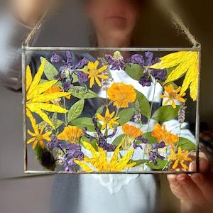 Sunflower pressed flower frame wall hanging. Cottagecore decor Stained glass suncatcher. Flower preservation home decor wall art