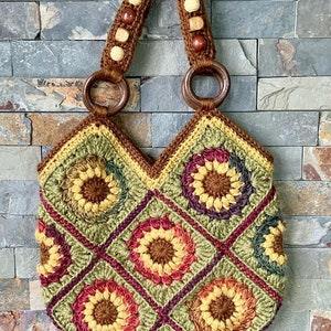 Sunburst Granny Square Handbag