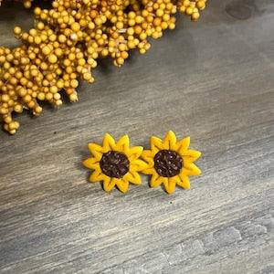 Polymer clay studs || unique earrings || fall earrings || sunflower studs
