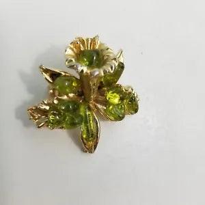 Lily Flower Pin Brooch Gold Tone Faux Peridot Green Accent Costume Vtg