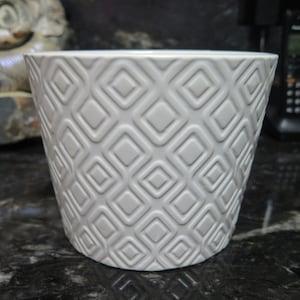 White Flower Planter Orchid Pot Diamond Pattern Contemporary Ceramic Medium