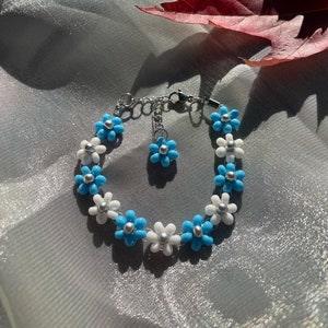Pearl flower bracelet, customizable, without spacer pearl, handmade, daisy bracelet, gift for her, elegant,
