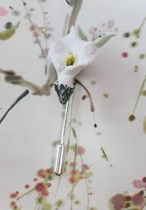 Small WHITE ARUM LILY PIN CALLA LILY Wedding Lapel Brooch HANDMADE HAND PAINTED