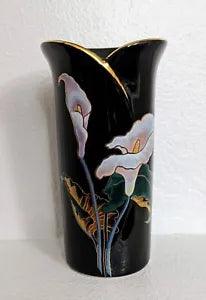 Vintage Hand Painted Table Porcelain "Calla Lily Flower" 5" Vase. Yamaji Toyo