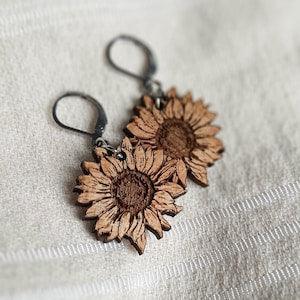 SUNFLOWER earrings with "sleeper" clasps - Country and nature style jewelry