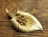VINTAGE BSK BROOCH/PIN~GOLD-TONE CALLA LILY FLOWER
