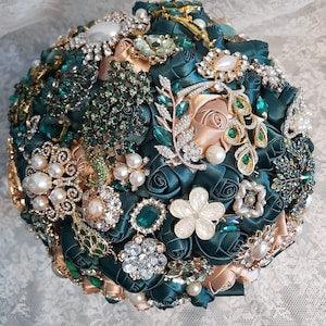 Emerald Green Brooch Wedding Bouquet,Satin Rose Bouquet,Bouquet For Bride