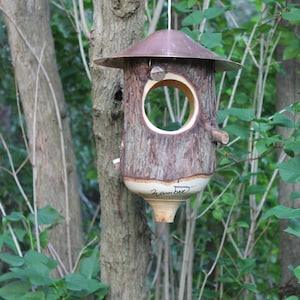 Sunflower seed feeder