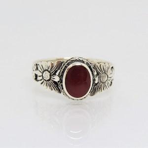 Sterling Silver Carnelian Flower Ring Size 5