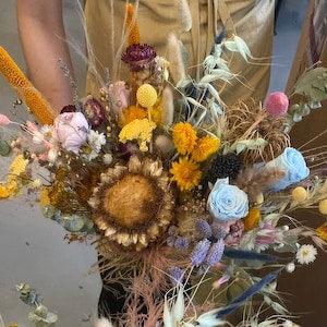 Giant Artichoke & Preserved Roses Boho Bridal Wild Bouquet / Dried Eucalyptus Bouquet / Spring Bouquet / Summer Bouquet