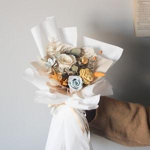 Petite / Standard Preserved Flower Bouquet (Seashore Pebble)