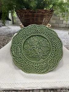 Bordallo Pinheiro Majolica Green Day Lily Flower Leaves Plate Portugal 9???Diam