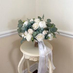 Ivory White & greenery bouquet, Wedding bouquet, bridal bouquet, bridesmaids bouquet, Rose, wedding accessories, cake toppers, corsages