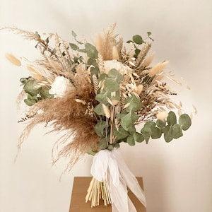 Pampas Grass and Eucalyptus Bouquet/ Preserved Rose Everlasting Bridal Bouquet/ Natural Looking Wedding Flower/ Bridesmaids Bouquet/