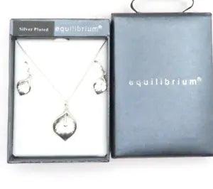 Cala Lily Pendant & Drop Earrings Set Silver Plated Boxed Gift Jewellery