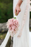 Pretty and Practical: 20 Small Wedding Bouquets that You'll Love! Flower Delivery