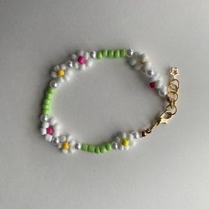 daisy flower chain bracelet || handmade || adjustable