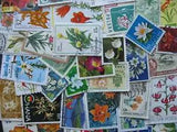 Topical hoard breakup 35 Lilies flowers. Mixed condition, few duplicates