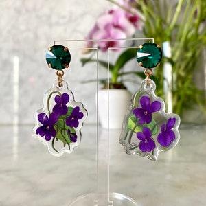 Small Flowers Earrings, Swarovski and acrylic violette, Fiordaliso,Cornflower,violets, charm h3,8 cm
