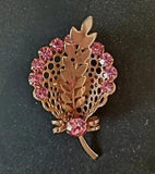VINTAGE PRETTY PINK PRONG SET RHINESTONES CALLA LILY GOLDTONE BROOCH