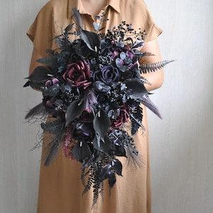 Black bridal bouquet, Gothic wedding bouquet, Burgundy bouquet