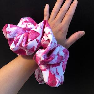 Oversized Floral Pink and White Scrunchie