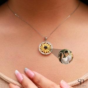 Photo Projection Necklace, Sunflower Necklace, Personalized Daisy Necklace, Memorial Photo Pendant, Gift for Her, Mom Necklace For Birthday