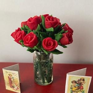 1:12 scale Valentines dozen red roses miniatures dolls house vase floral bouquet  flowers  table decoration bouquet