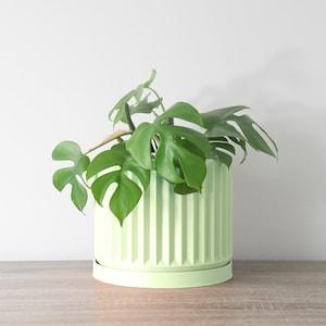 The Spring Breeze Planter in Mint Green