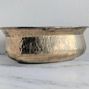 Large Hammered Brass Planter, Long Gold Metallic Indoor Planter, Vintage Brass Storage Basket, Boho Brass Home Decor Hollywood Regency
