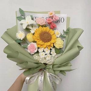 Sunflower rose bouquet,green packaging bouquet,Hand-knitted bouquet,crocheted bouquet,gift for mom,girlfriend gift,flower,Anniversary gift