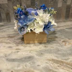 Blue Mini Rustic Bouquet Centerpiece