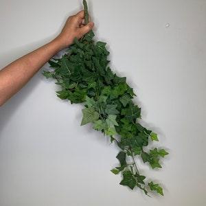 24" ENGLISH IVY BUSHEL/ Poets Ivy/ Common Ivy/ Hedera Helix/ Greenery Bushel/ Outdoor Wedding Greenery/Centerpiece Decor/Faux Flowers/