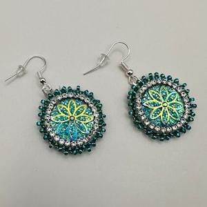 Pretty in green flower earrings
