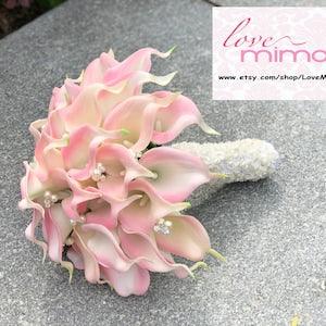 Calla Lily bouquet, Blush Pink Calla Lilies, pearls & crystals Bouquet, Bridal Bouquet, wedding bouquet, silk flower bouquet, boho wedding