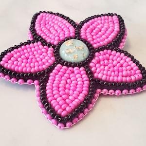 Pink Flower Pin, beaded, beadwork, Indigenous, handmade, accessories, seed beads, flowers,