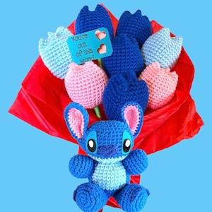 Handmade Customizable Blue Alien Crochet Flower Bouquet with Plushie toy and note