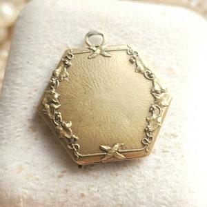 Beautiful 18k Gold French Antique Hexagonal Locket, Symbolic Ivy Leaf & Wreath Solid Gold Edwardian Locket, Vintage Wedding, Gift for Her