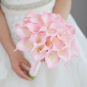9 inch Calla lily bouquet wedding bridal bouquet Calla lily artificial flower bridesmaid bouquet wedding decoration Water taro bride bouquet