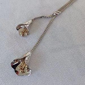 Vintage Avon Silver Tone Lariat 'Y' Chain Necklace Trumpet Lilies 20" Boxed