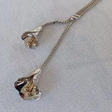 Vintage Avon Silver Tone Lariat 'Y' Chain Necklace Trumpet Lilies 20" Boxed