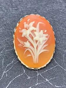 Vintage Faux Carved Shell Cameo Lily FLOWER Brooch pin gold tone metal 1.5???
