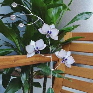 Stained glass Orchid Pearl White iridescent Suncatcher flower 3D, plant, Home Garden stake, Outdoor and gardening decor