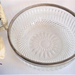 Clear Glass Serving Bowl, Silver Rim Serving Dish, MCM Kitchen Tableware, Heavy Retro Salad Dish, Sunflower Diamond & Vertical Cut Designs