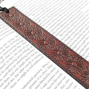 Sunflower Leather Bookmark, Tooled Leather Book Mark, Floral Page Marker, Nature inspired Bookmark for Her, Mom, Sister Friend in 4 Colors