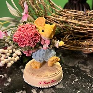 Little Cheesers' I Love You Mouse by Ganz Mouse with Rose Bouquet
